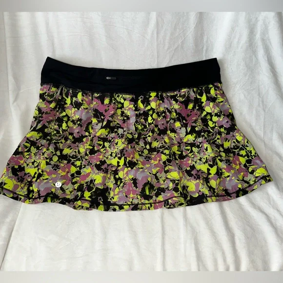 BNWOT LuLuLemon Pace Rival Skirt. Inflected Highlight Yellow/Black. Size 14 Tall - Picture 6 of 9